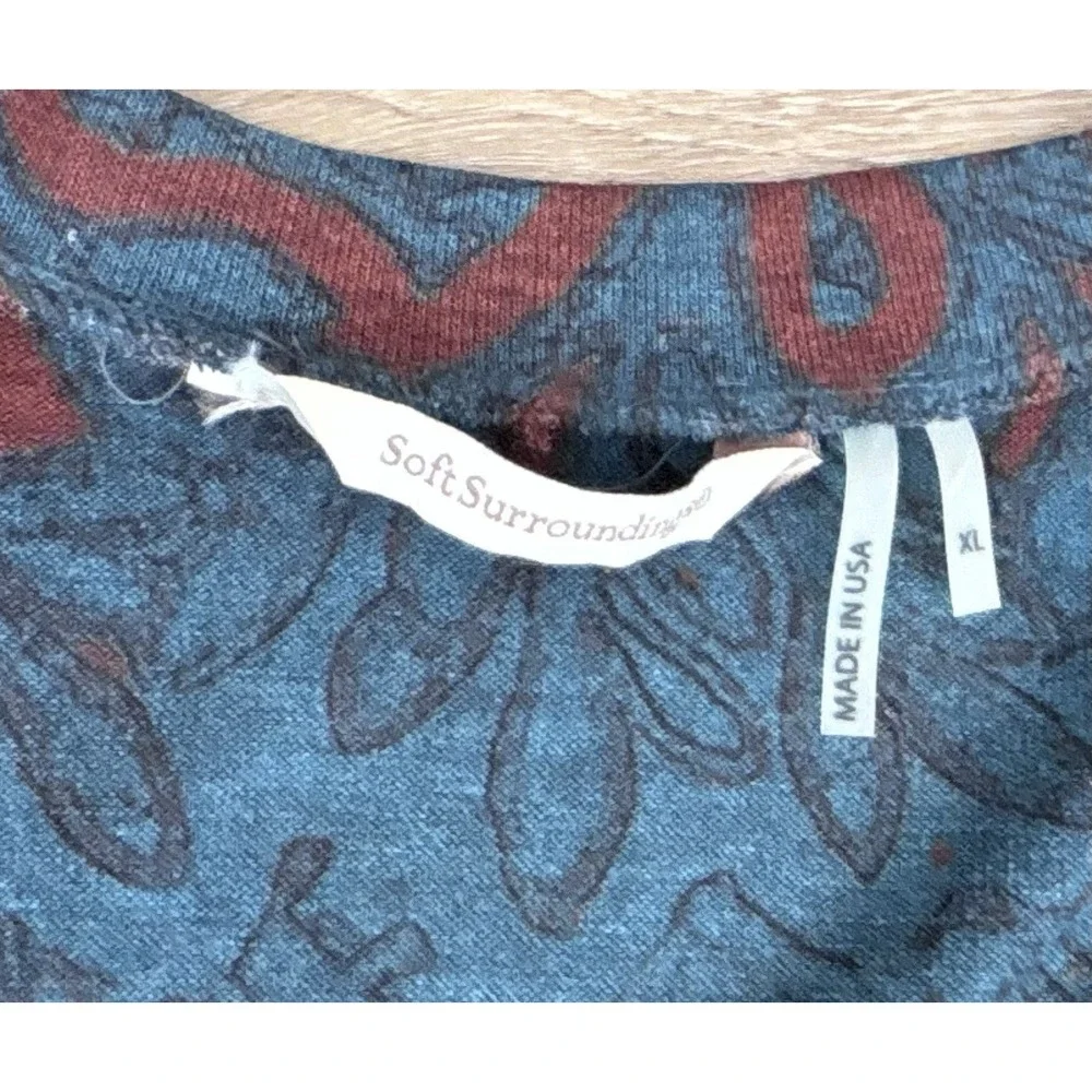 Soft Surroundings Tunic XL Blue Burgundy Floral‎ Handkerchief Hem Stretch Top